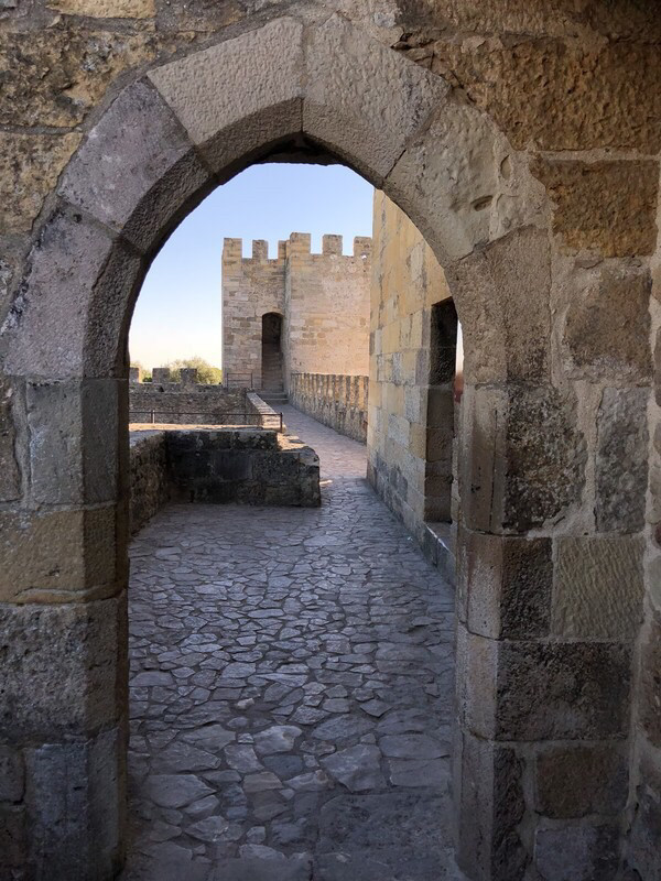 冬天去西班牙,那边天气怎样?天黑以后有什么推