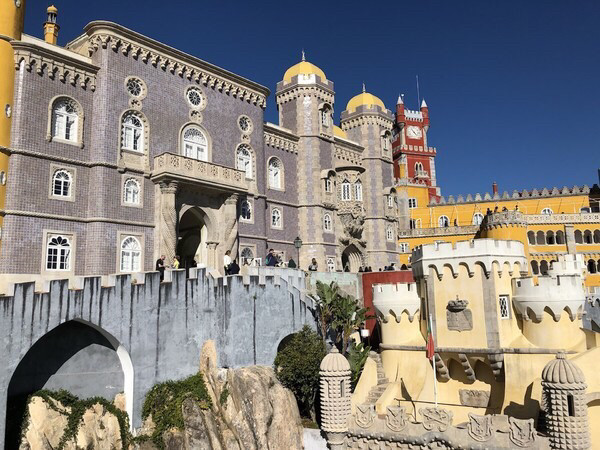 冬天去西班牙,那边天气怎样?天黑以后有什么推