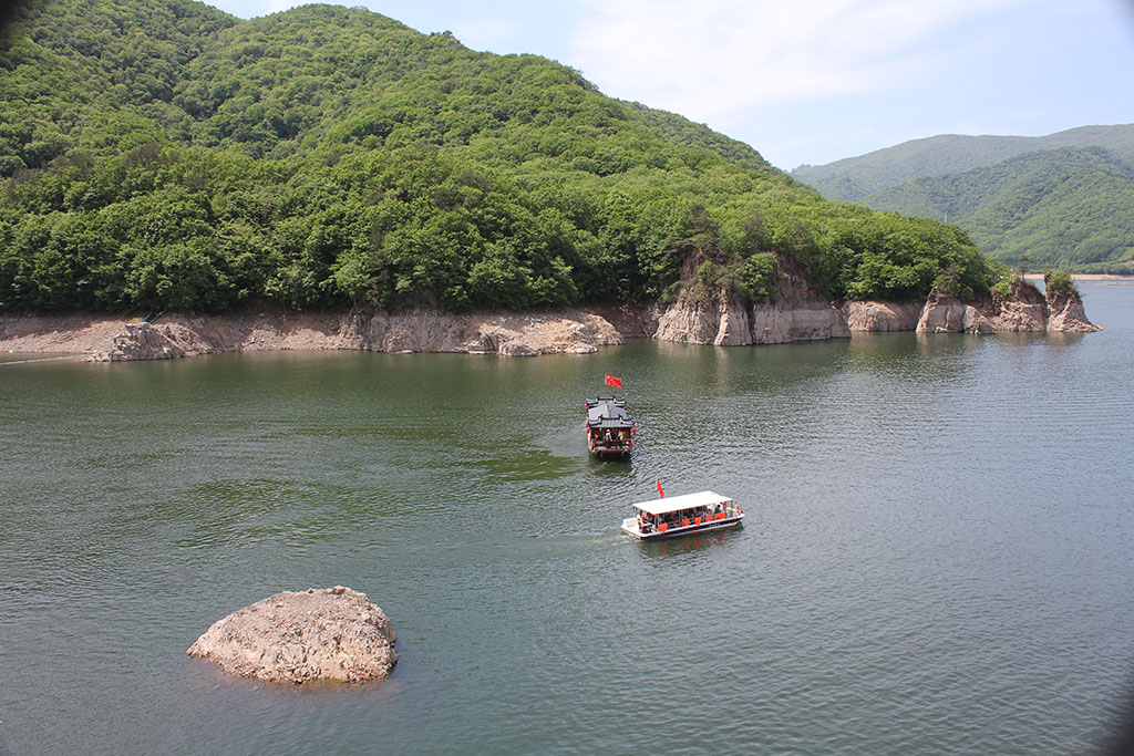 辽宁本溪关山湖一日游