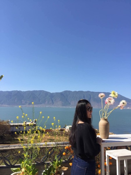 晚上的大理拍照 wKgBZ1iYbk6ACfOBAAKrNlwdJi475.jpeg?imageView2%2F2%2Fw%2F600%2Fh%2F600%2Fq%2F90