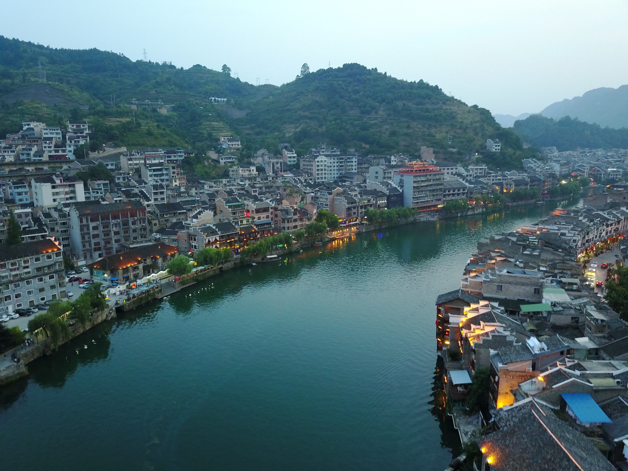 黔东南人口2017有多少_黔东南地图