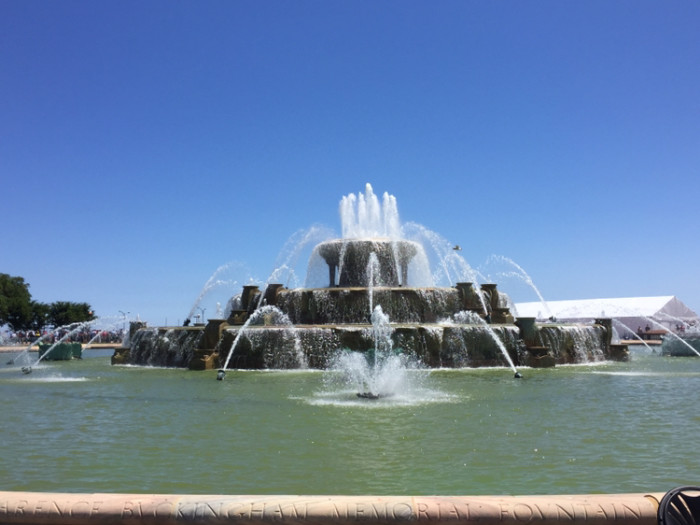 被称为风城的芝加哥天气经常很糟糕吗