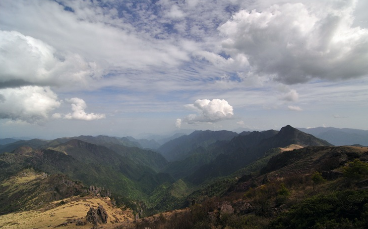 神农架最虐路线,最美的风景给最勇敢的人——老君山秘境穿越