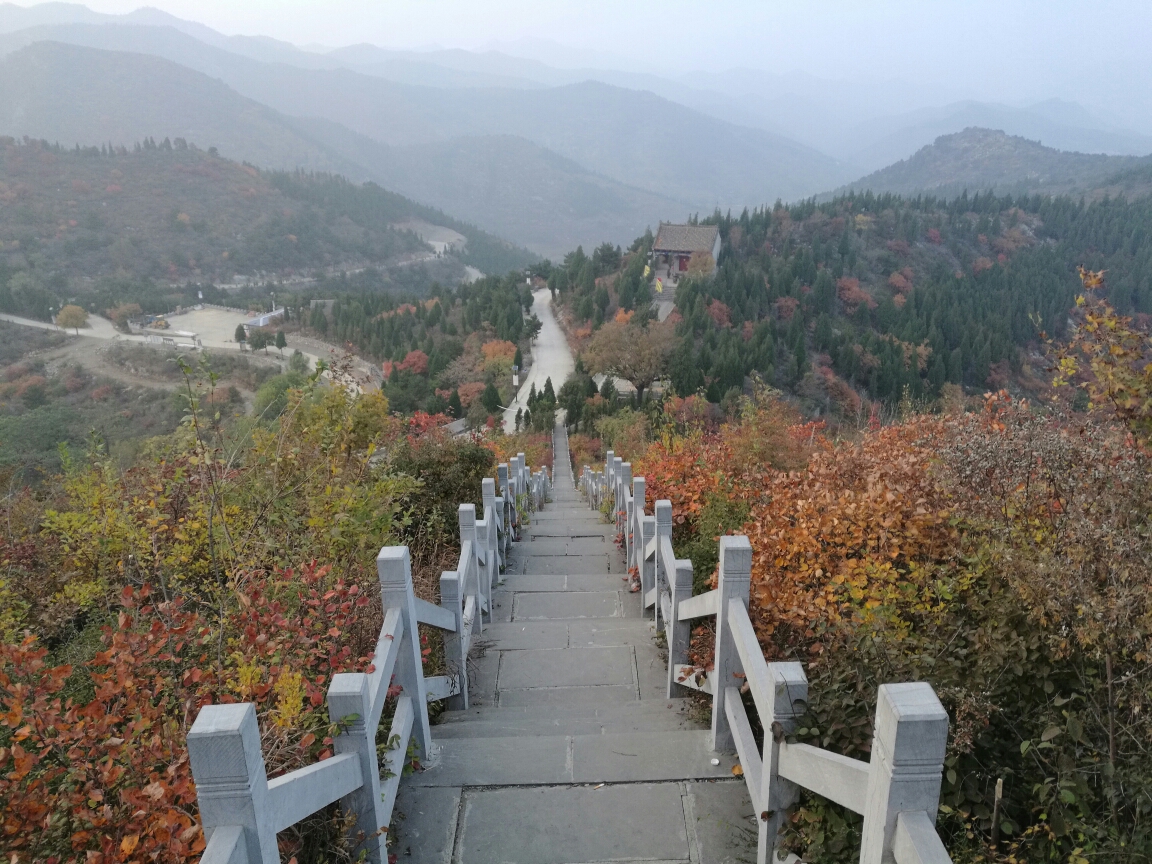 闲游安阳林州秋游柏尖山