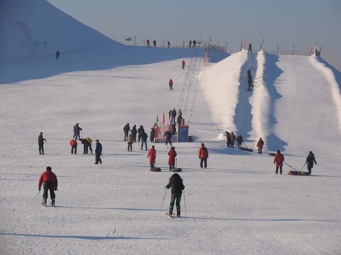 明月岛滑雪场