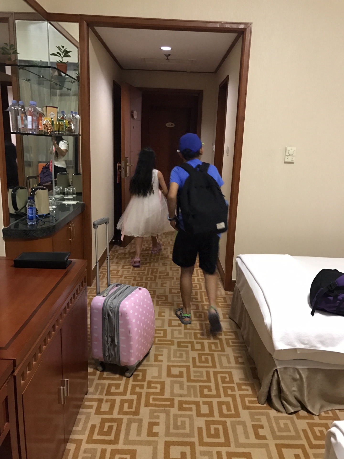 笑话gdp酒店住宿_酒店房间图片