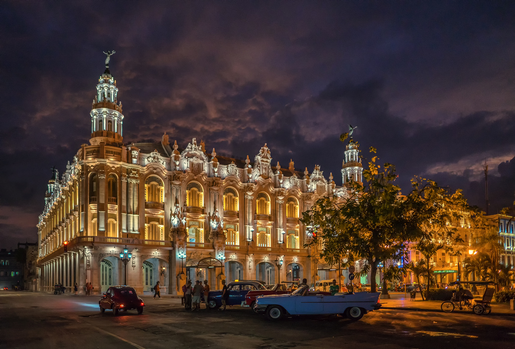 行攻略                      西语写作:gran teatro de la habana