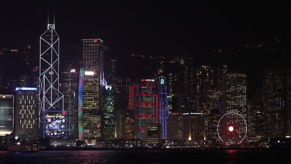 晚上的香港打卡点 wKgBZ1oJwtOAXITxAAc9lzc6cdI63.jpeg?imageView2%2F2%2Fw%2F600%2Fh%2F600%2Fq%2F90