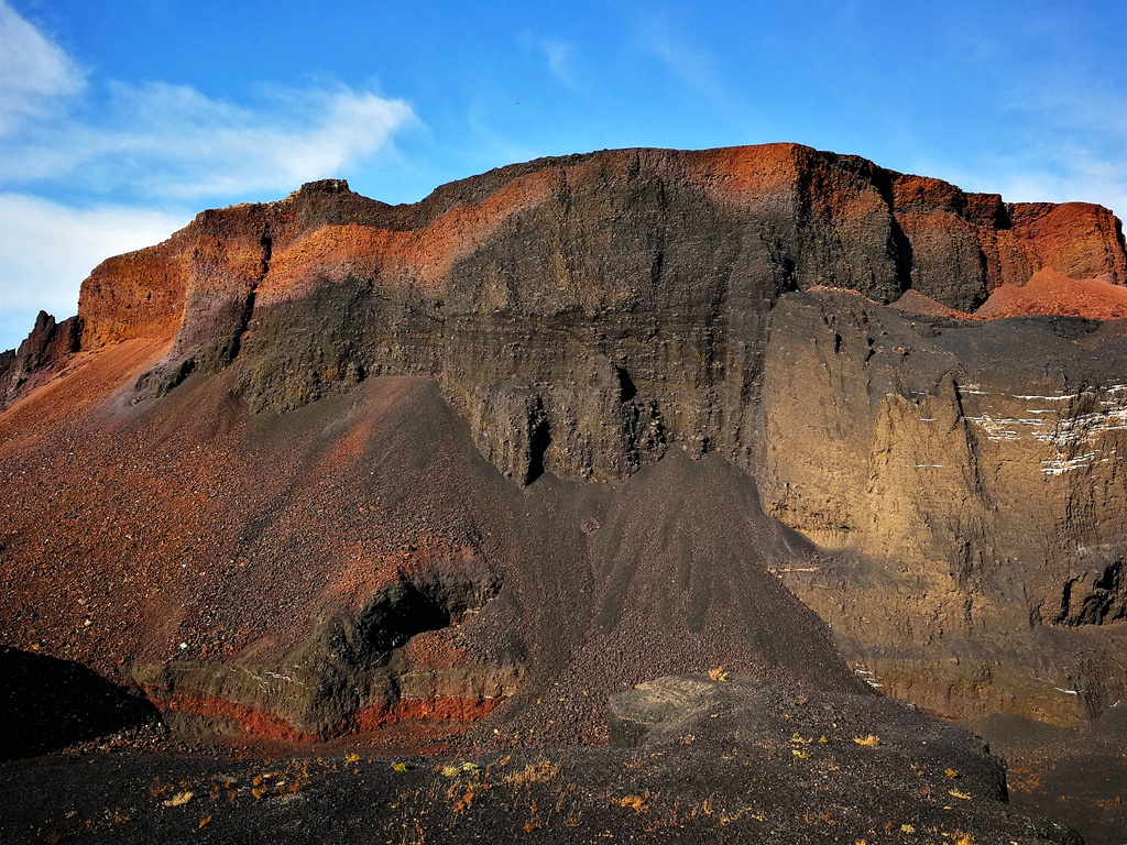 察哈尔火山群--遗落在内蒙古草原的火山景观