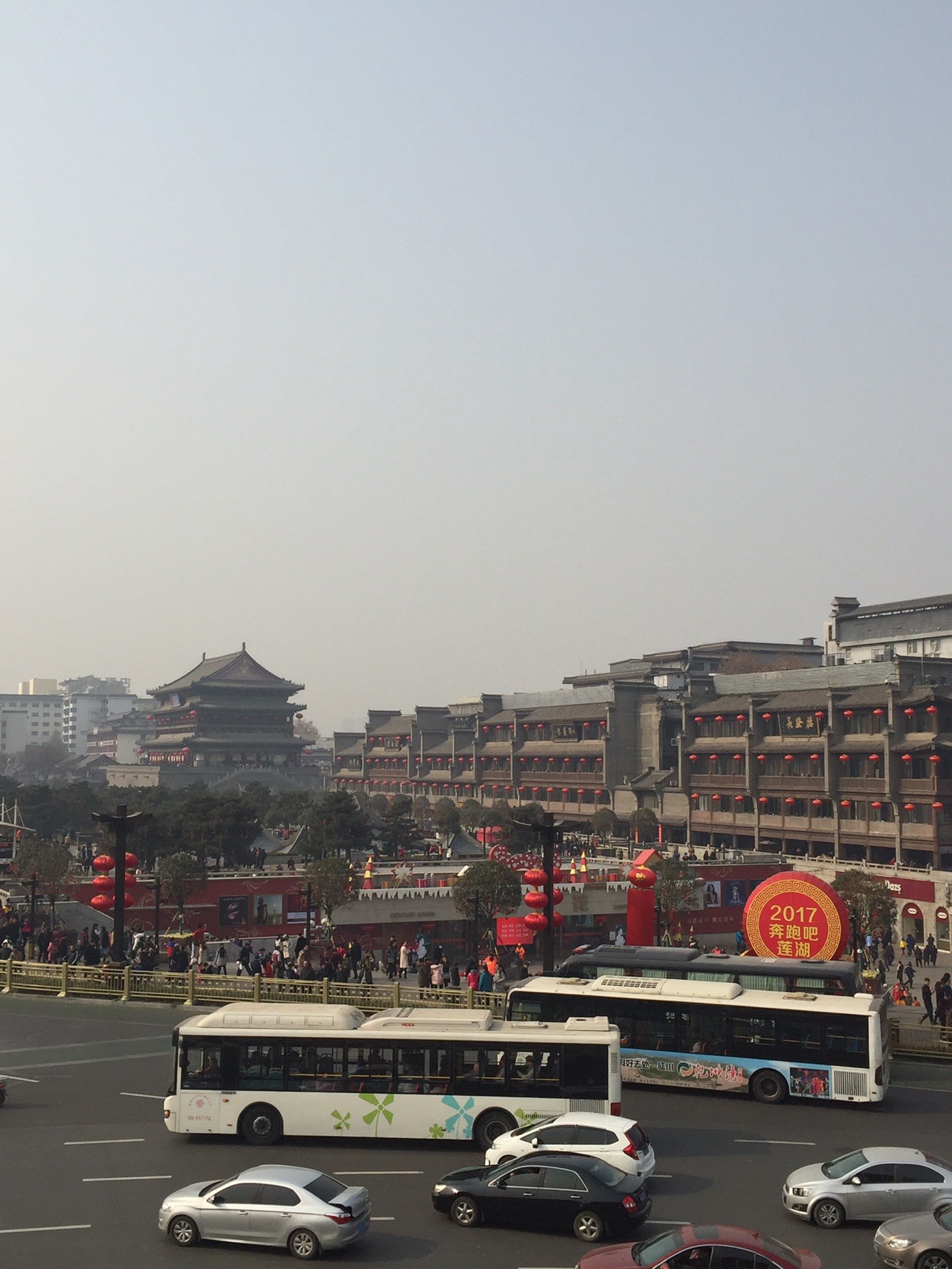 西安有多少人口_一沿海城市一内陆城市,青岛和西安两个城市哪个城市更 发达