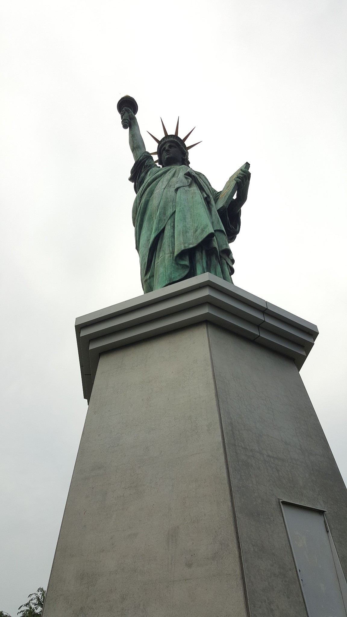 wKgBZ1hy9zSAd7CaAAXXHO8G2qg98.jpeg?imageView2%2F2%2Fw%2F600%2Fh%2F600%2Fq%2F90