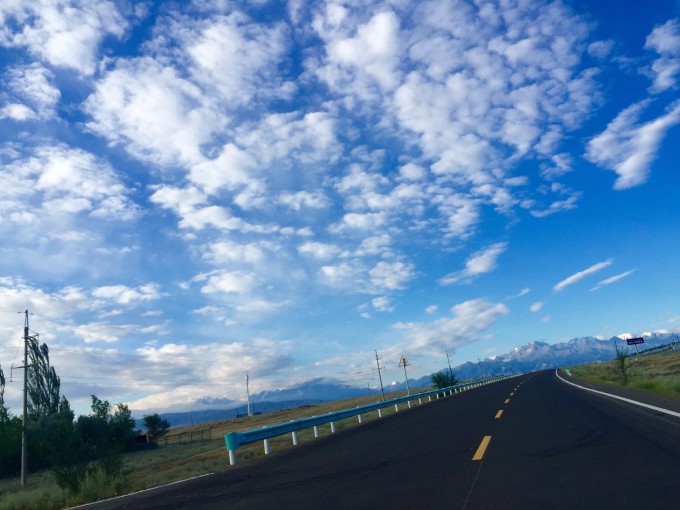 赛里木湖在哪里下火车 wKgBZ1mKuzCAJvUvAAiYo6NuDnY65.jpeg?imageView2%2F2%2Fw%2F680%2Fq%2F90