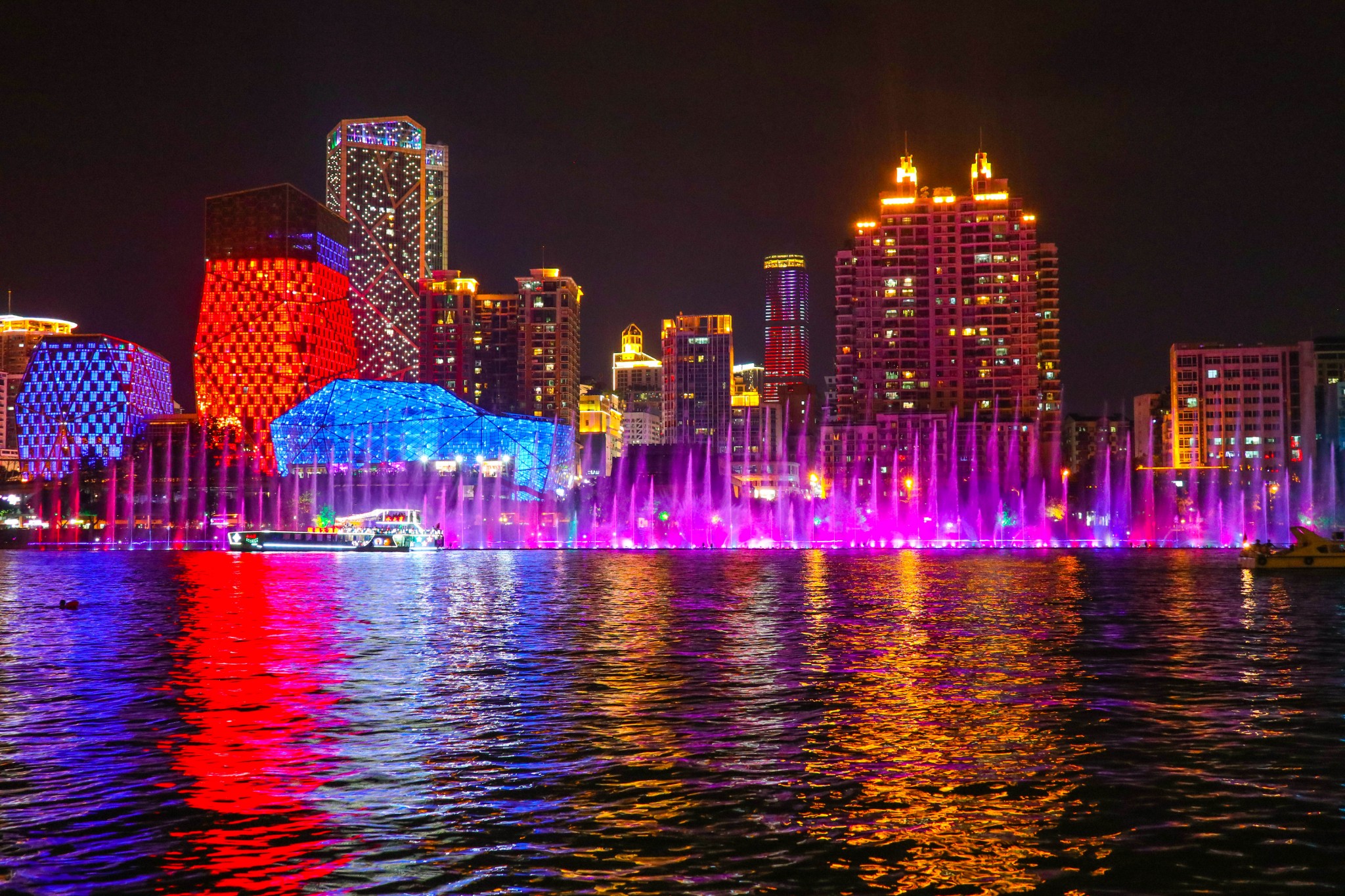 柳州市出差一周,五天看日落夜景喷泉【247p】