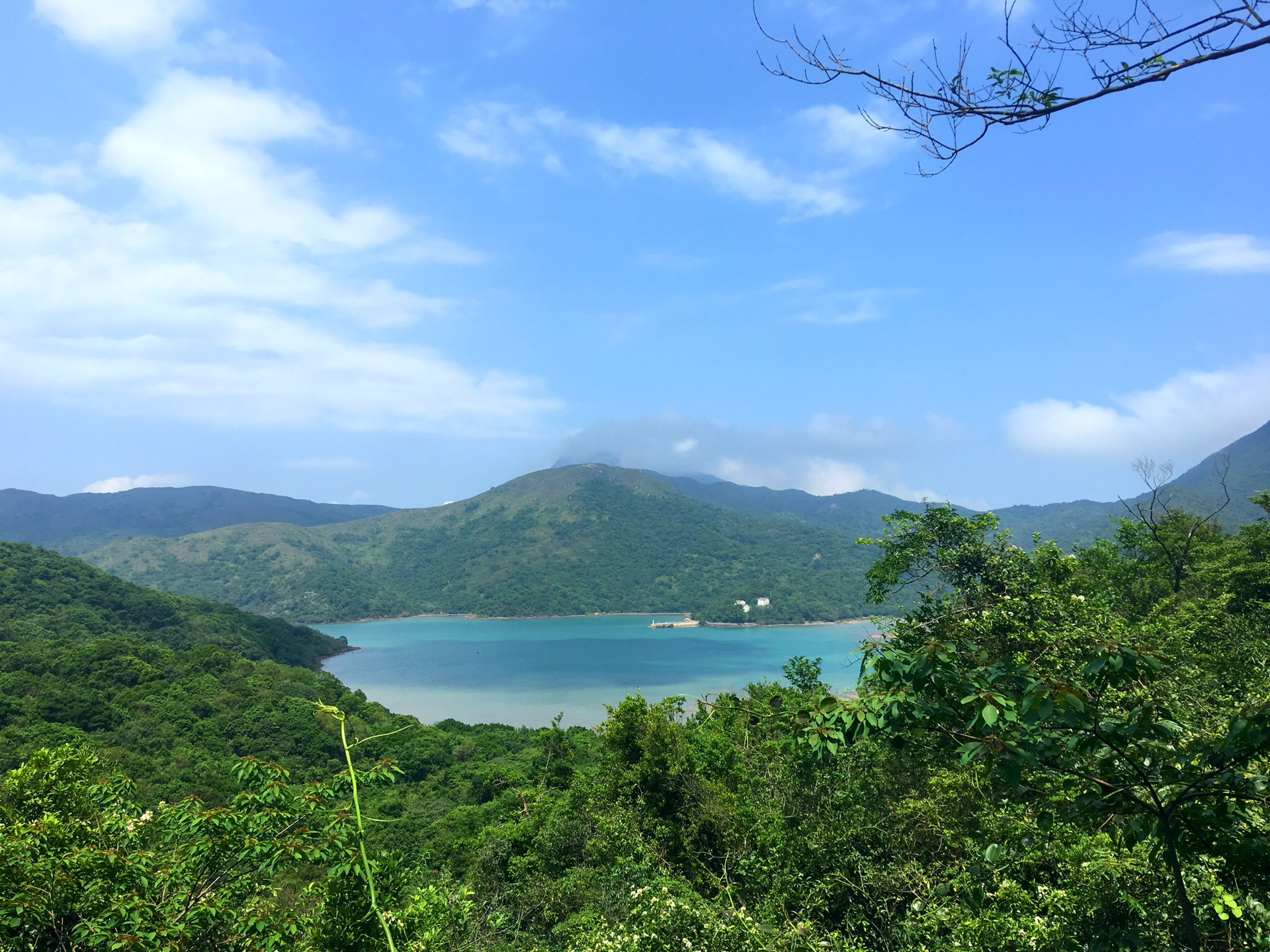 穿过高山和大海,寻找诗歌和远方——两天一晚反穿麦理浩径1-2段,露营