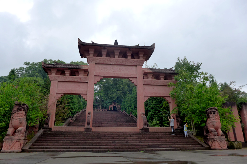 泸州法王寺         