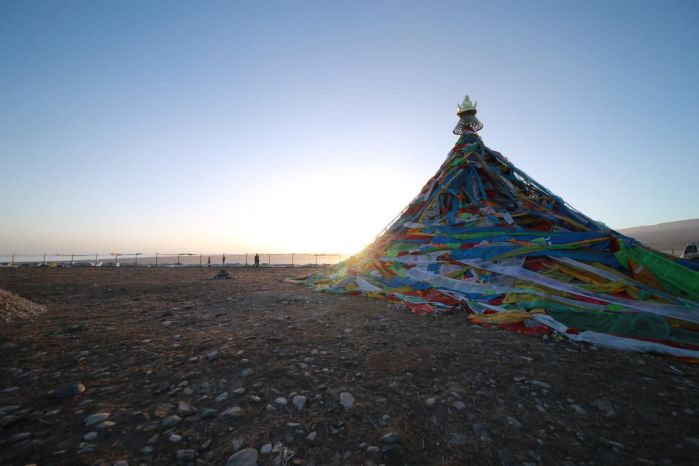 4月底5月初的青海穿什么衣服呢,气温怎么样呢