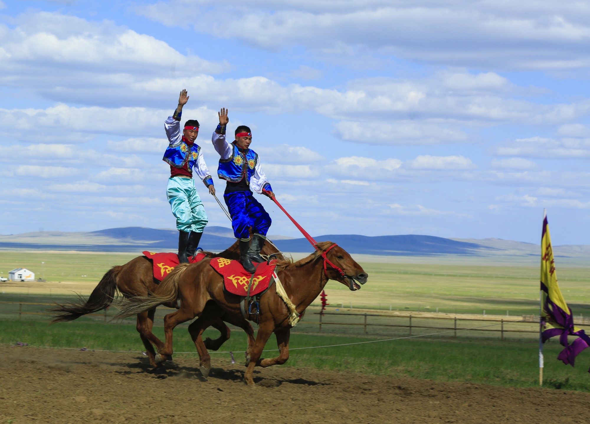呼伦贝尔草原巴尔虎纯正的蒙古部落骑马娱乐体验~呼伦贝尔大草原玩乐