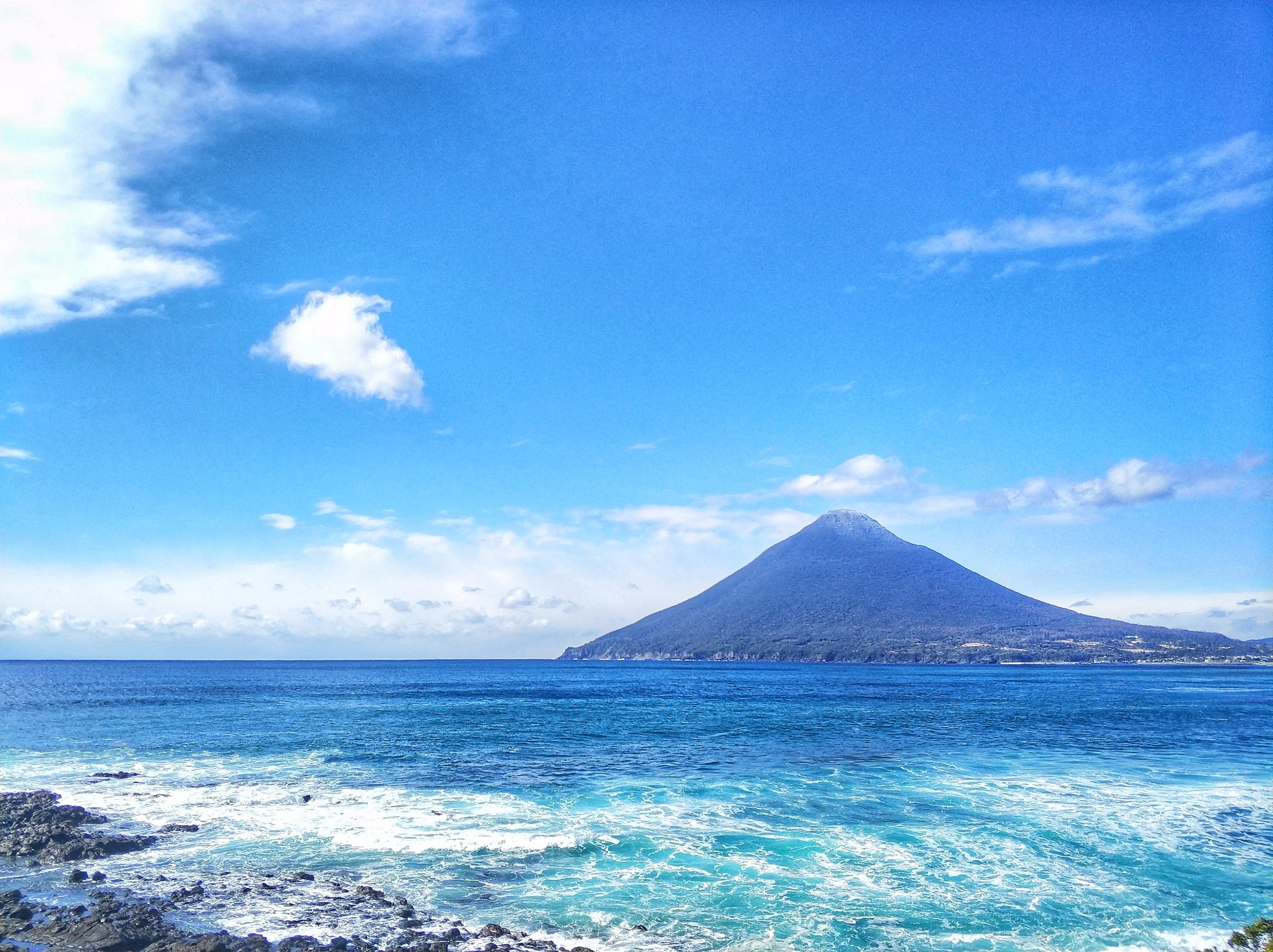 纵贯九州,这里有高山和大海,还有牧场的奶牛