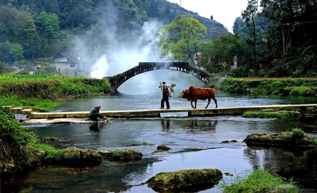 清水塘村     鄂西的小九寨沟