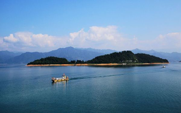 郴州东江湖凤凰岛门票(含往返船票/水上娱乐体验/清凉