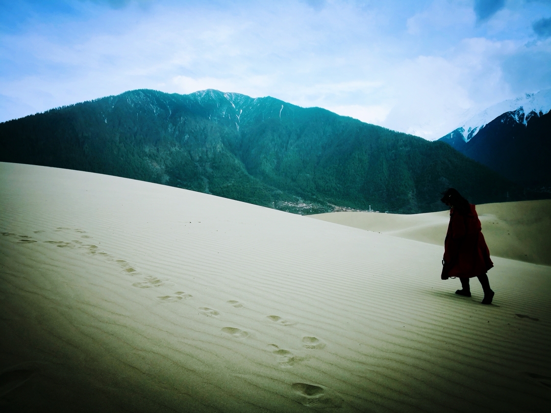 wKgBEFrQKLKAHpc0AAggTjxwgMk53.jpeg?imageView2%2F2%2Fw%2F600%2Fh%2F600%2Fq%2F90