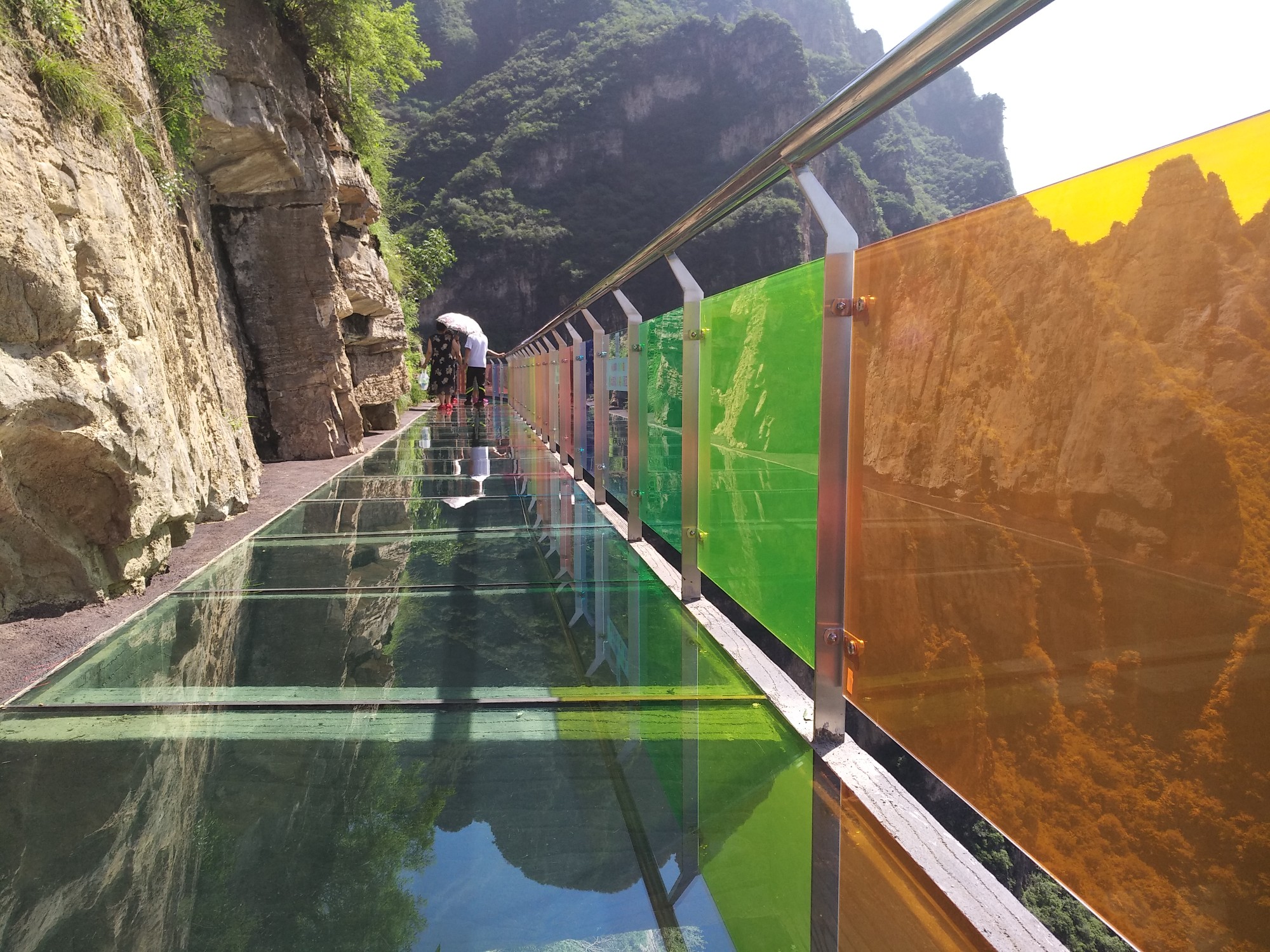 北京房山——七彩玻璃栈道