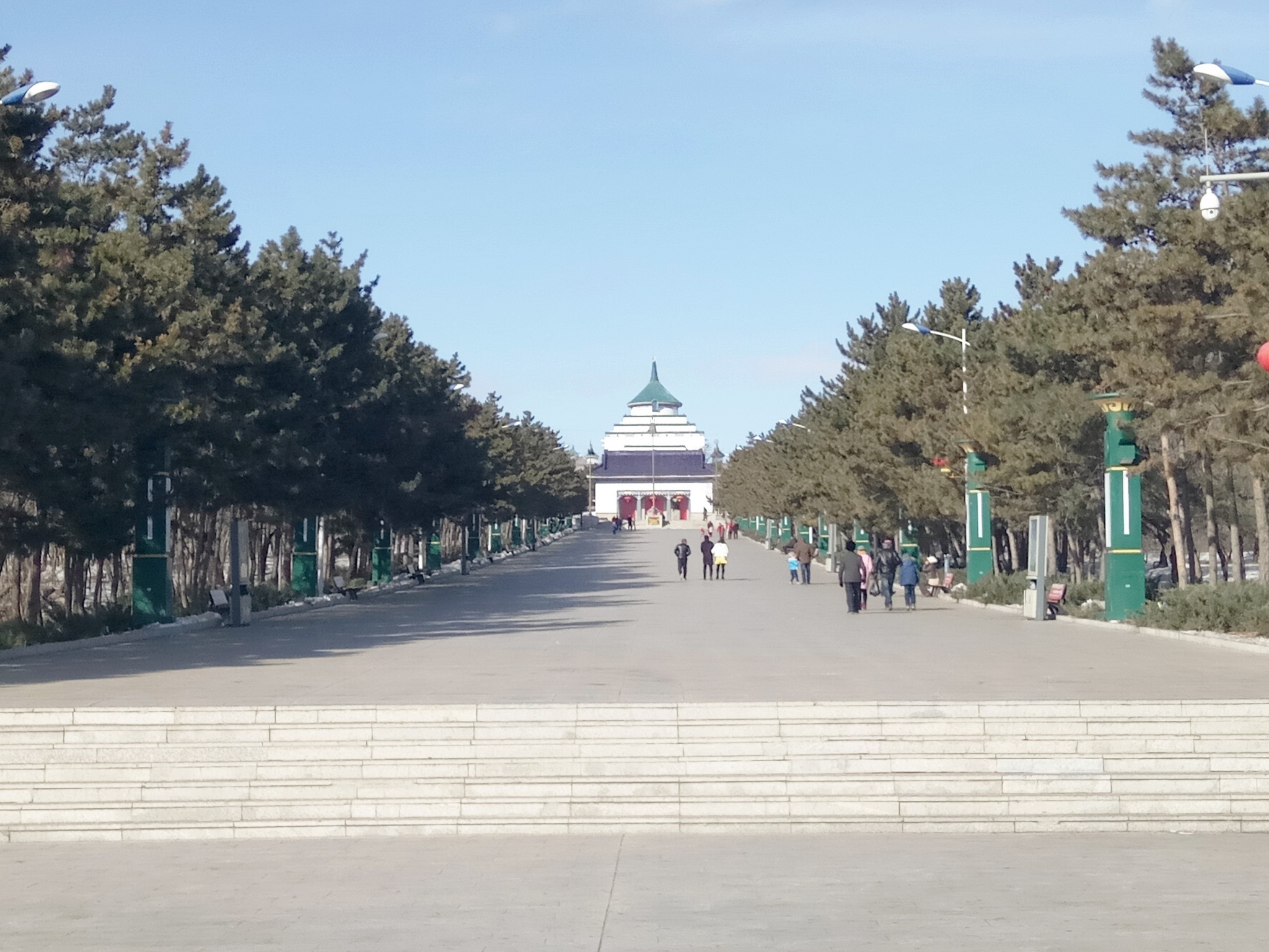乌兰浩特成吉思汗庙一日游_游记
