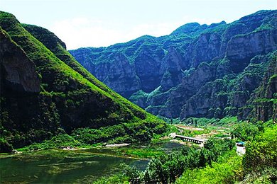 野三坡刘家河水上乐园 十渡东湖港大峡谷 拒马乐园一票通纯玩2日游