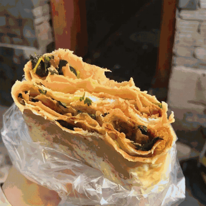 全城搜索:超好吃的煎饼果子,北京人凭什么这么爱!