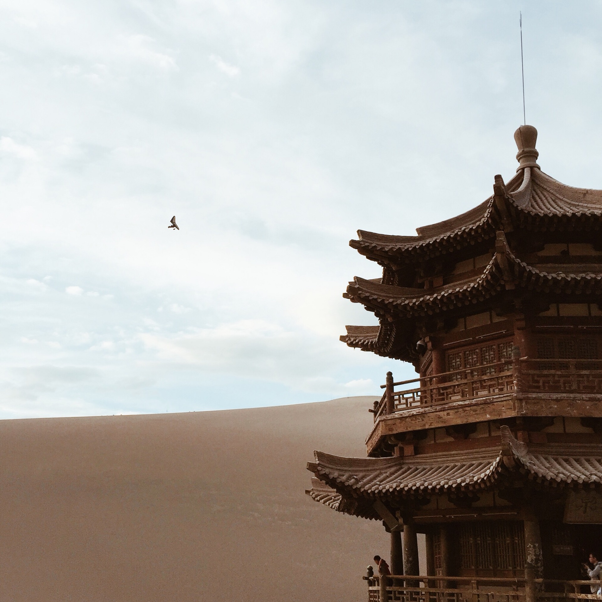 敦煌有多少人口_敦煌飞天