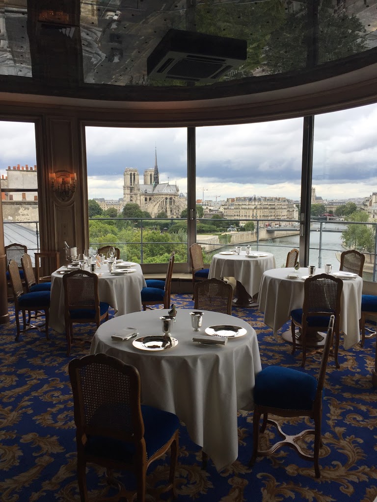 米其林一星银塔餐厅tour dargent巴黎餐厅座位预约预订(在塞纳河边上