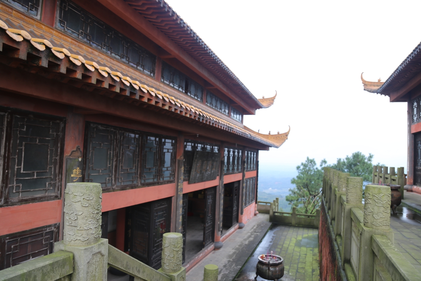 佛来山西明禅寺一登高望远的神怡之地