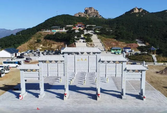 秦皇岛 自由行攻略                     "群山环抱,绿水绕流,山峰