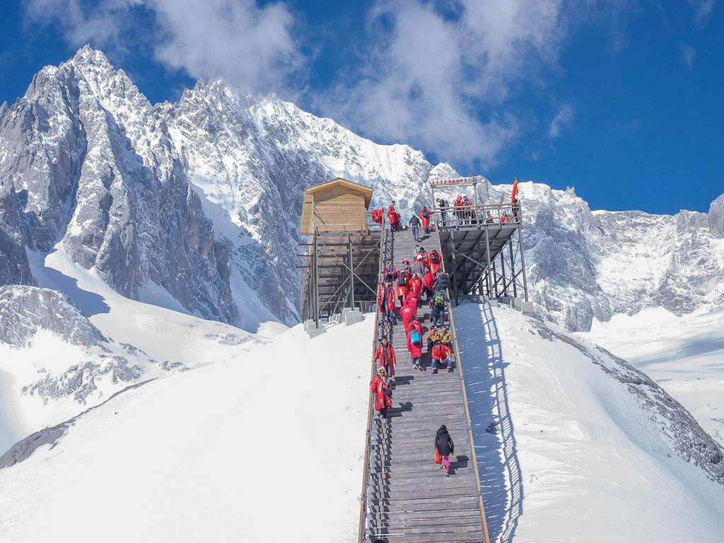 玉龙雪山纯玩一日游 冰川公园大索道 蓝月山谷 甘海子