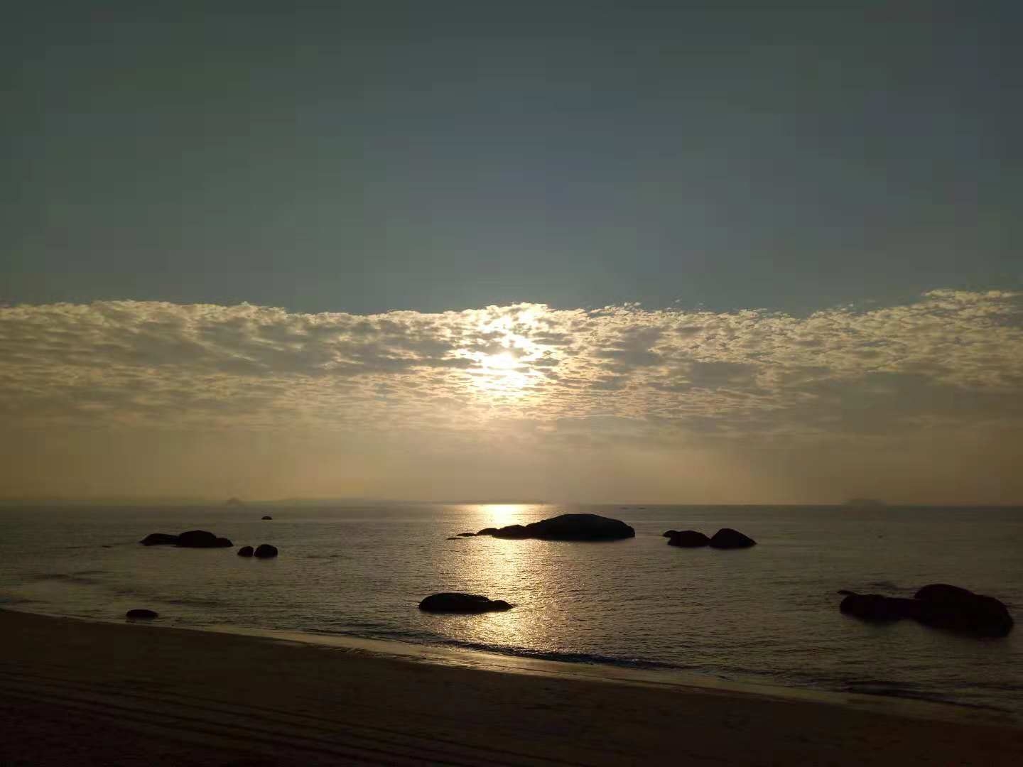 迎接清晨第一缕阳光,随手一拍到处是风景.厦门旅游