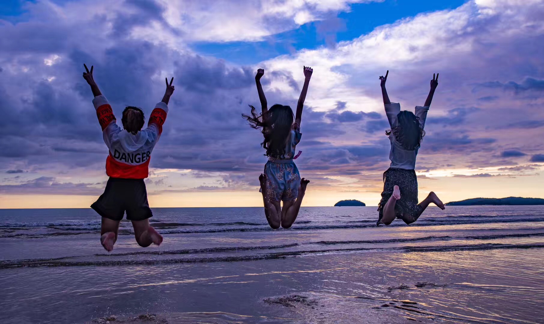 请问海陵岛现在天气怎么样，穿什么衣服合适