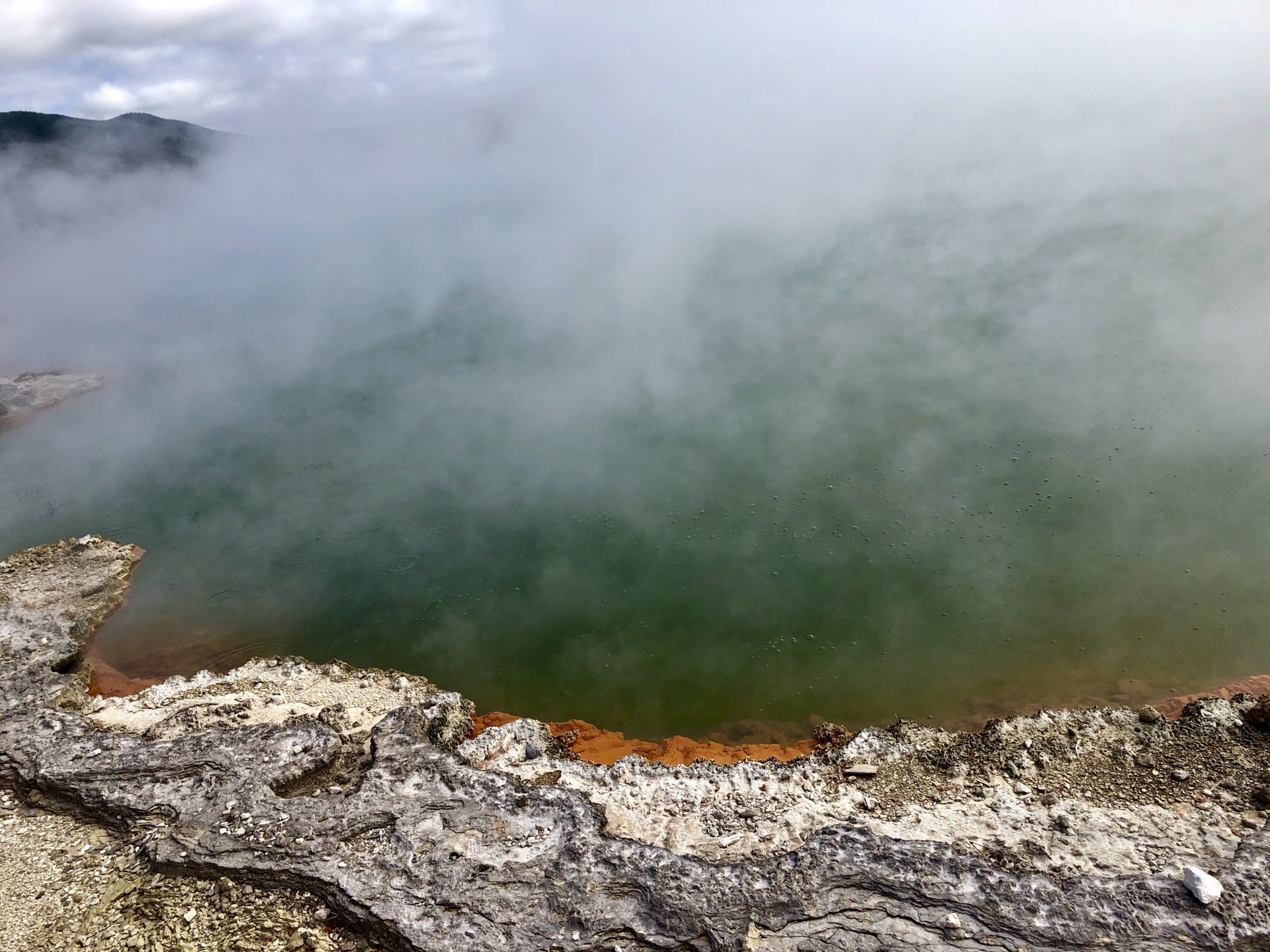 wKgED1vigl-AdmjJAArPEuxfVUE98.jpeg?imageView2%2F2%2Fw%2F600%2Fh%2F600%2Fq%2F90