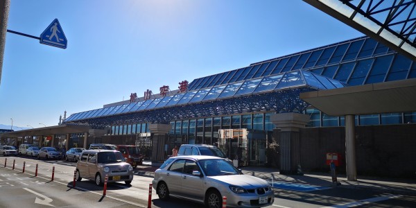 松山机场在哪个市 wKgED1xiHjiAGy0bAAdhdT6muic09.jpeg?imageView2%2F2%2Fw%2F600%2Fh%2F600%2Fq%2F90