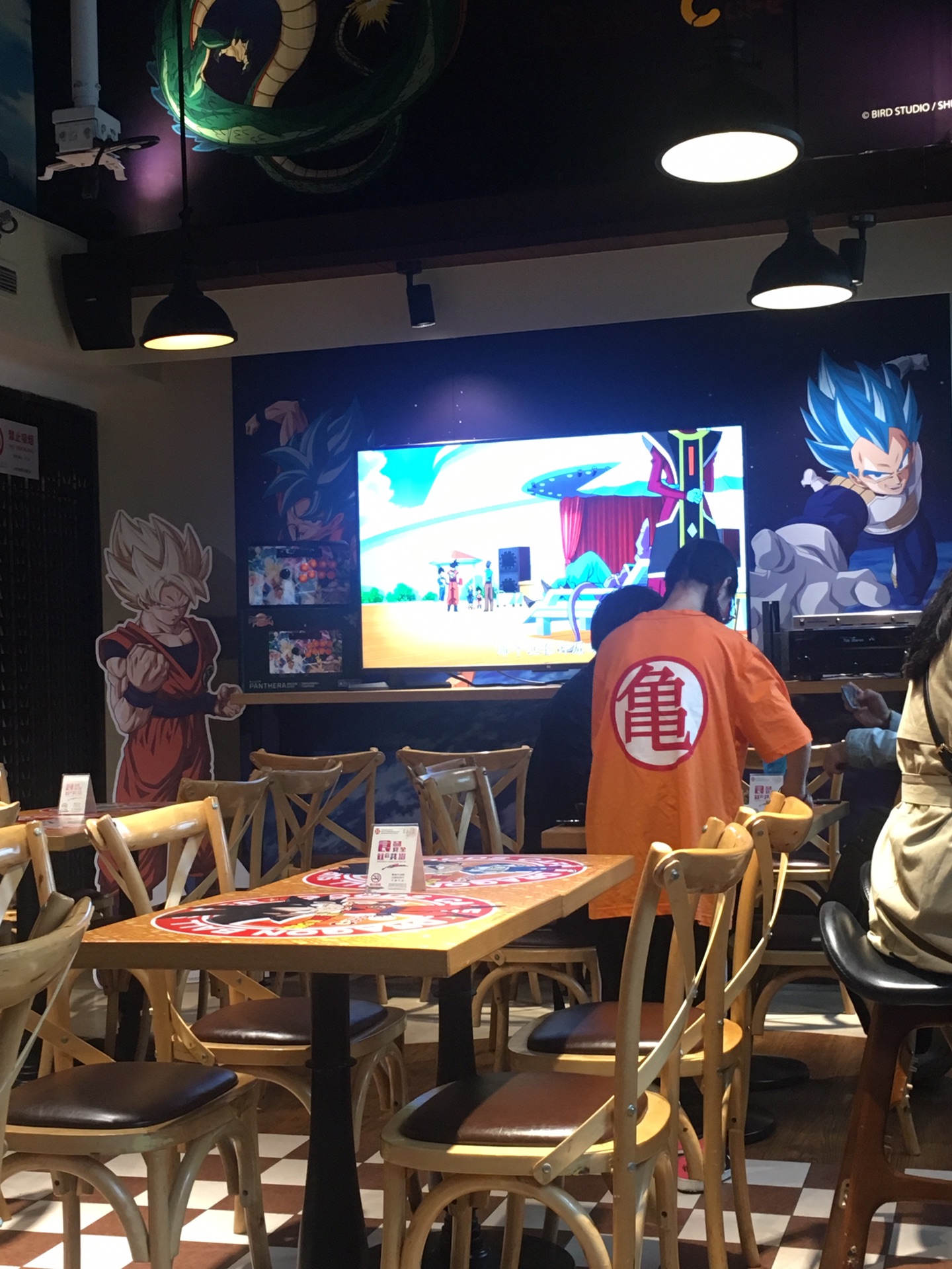 上海美食|全国首家龙珠主题餐厅