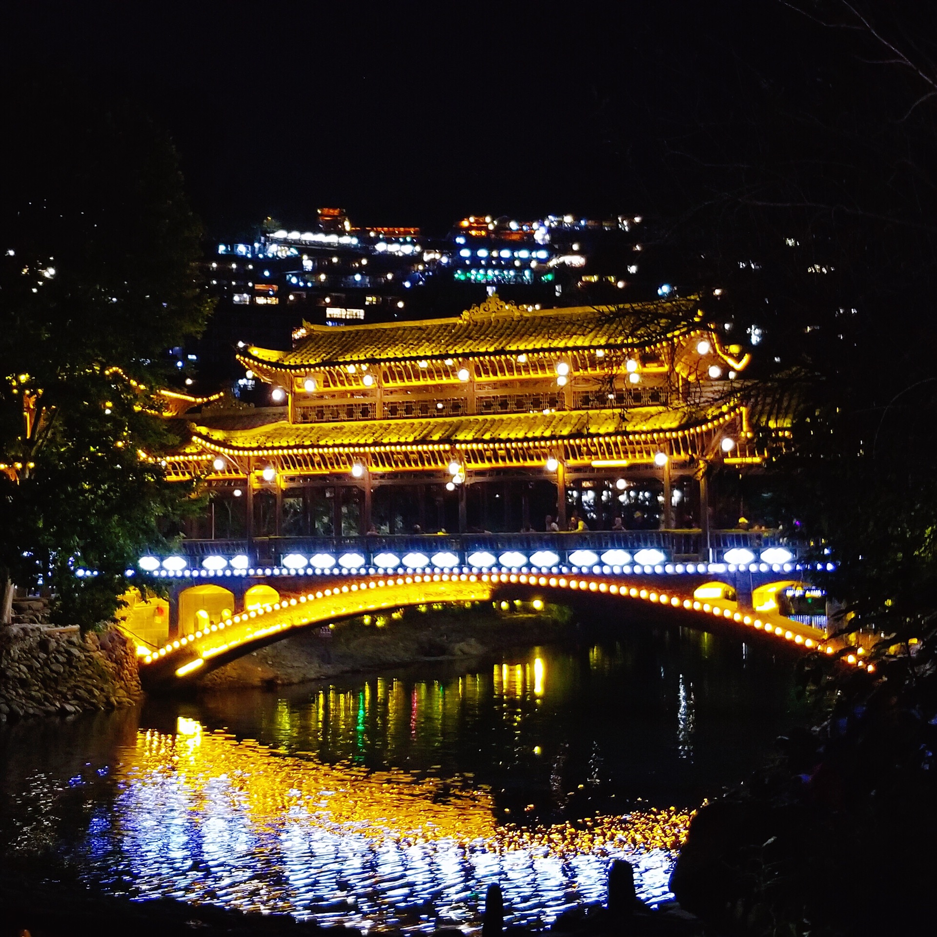 《贵州旅游攻略》行歌坐月风雨桥,漫游黔东南《贵州旅游攻略》