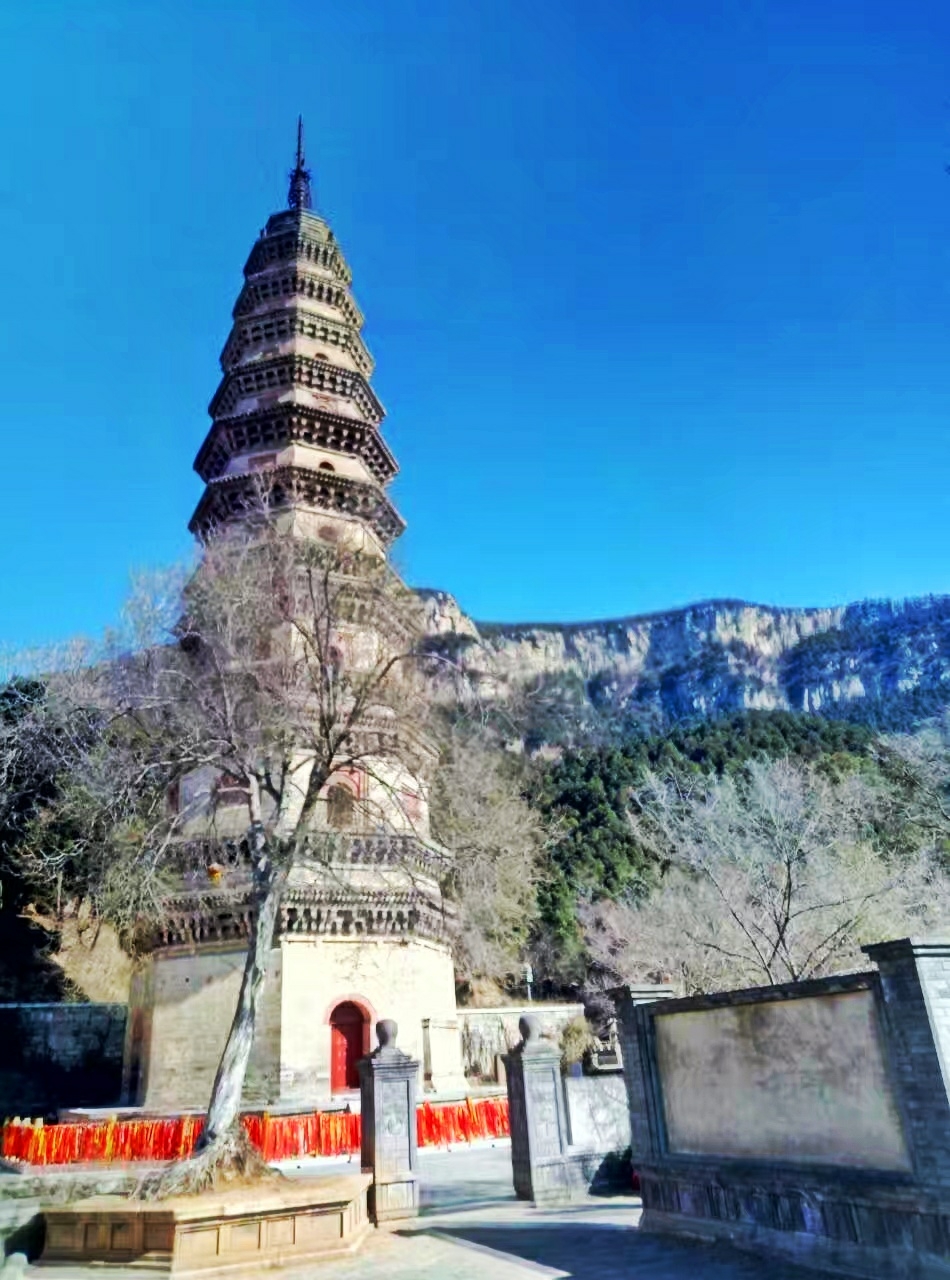 济南长清灵岩寺_游记