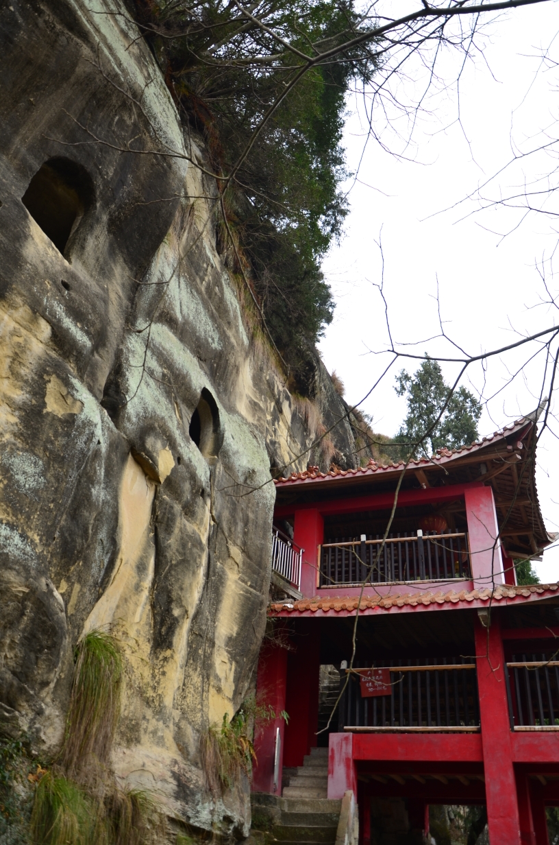 鸭鹤岩——一个赏花和露营的好去处