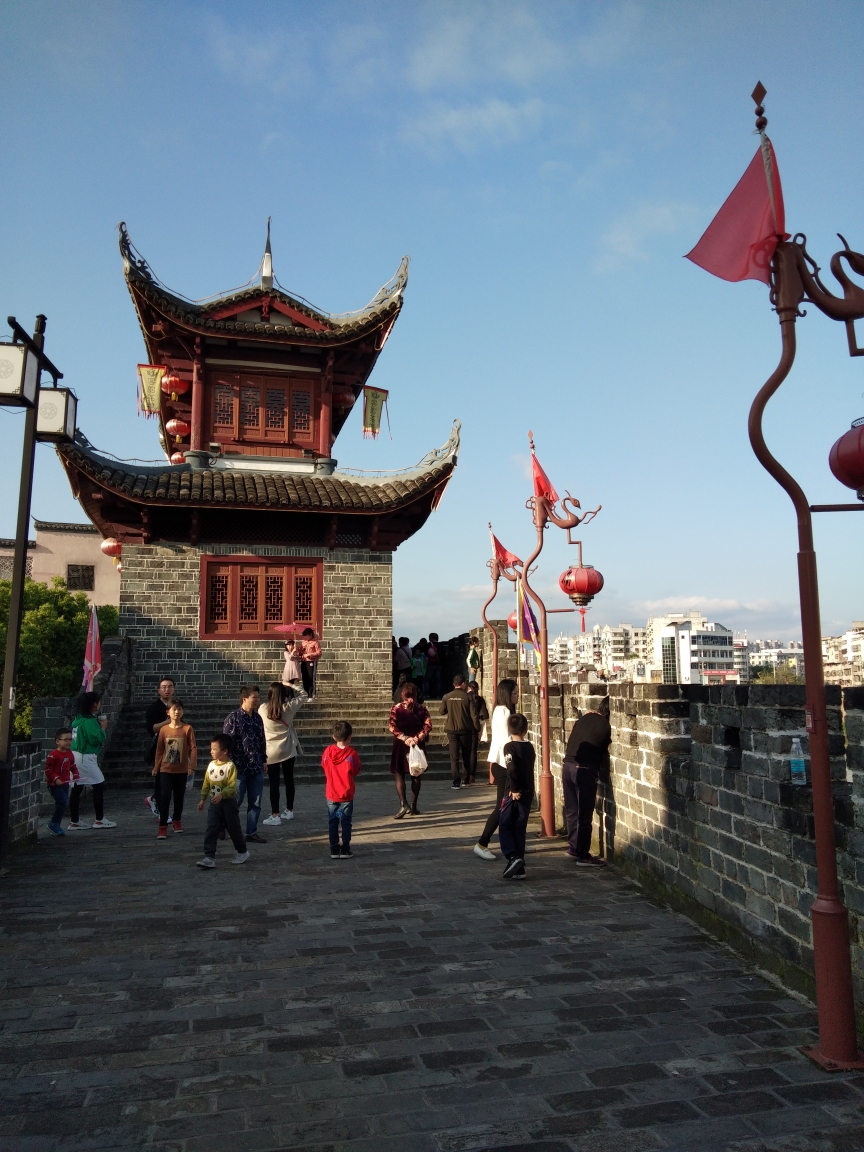 汀州东门游春之胜景(古城墙,龙岩潭,乌石山,天后宫,八喜馆)