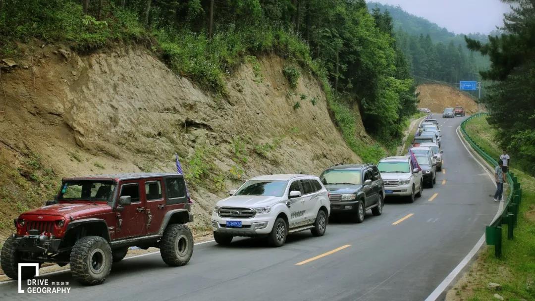 穿越"华东最美"马丁公路,细数大别山腹地的秘境.