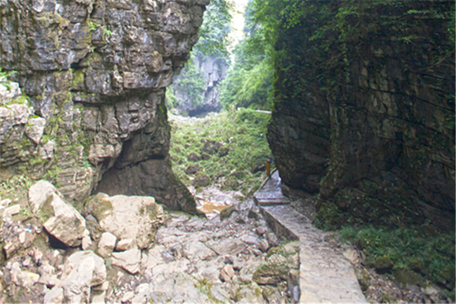 天井峡地缝景区电子票/天井峡地缝景区欢迎您(下单2小时后方可使用/未