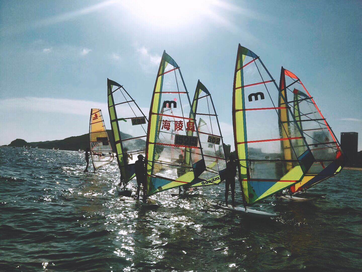 请问海陵岛现在天气怎么样，穿什么衣服合适