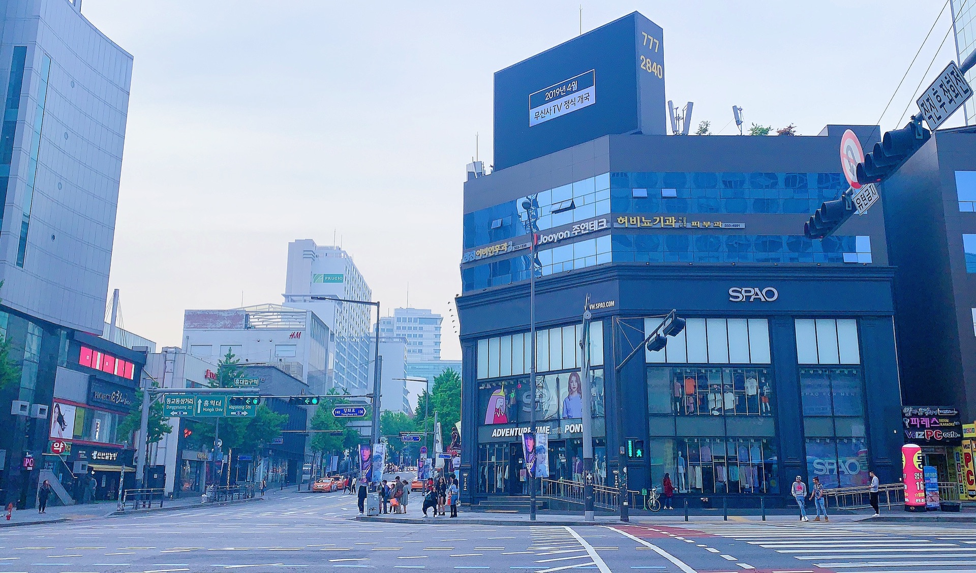 地址:弘益大学,麻浦区5265         张