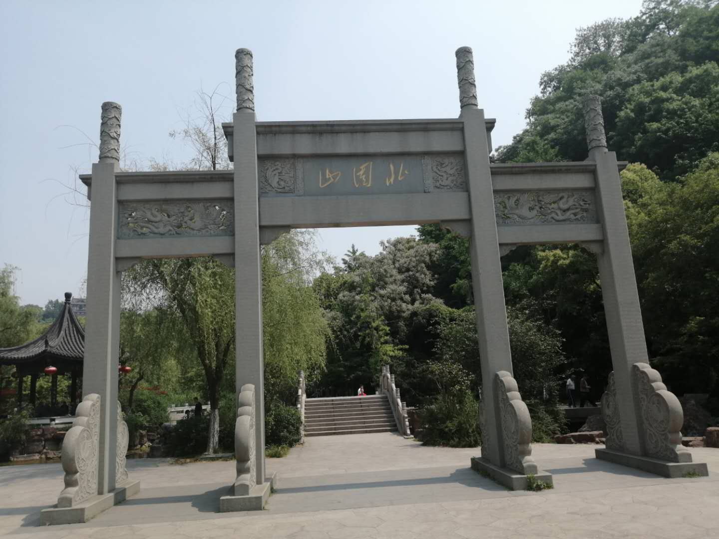 北固山公园-甘露寺      