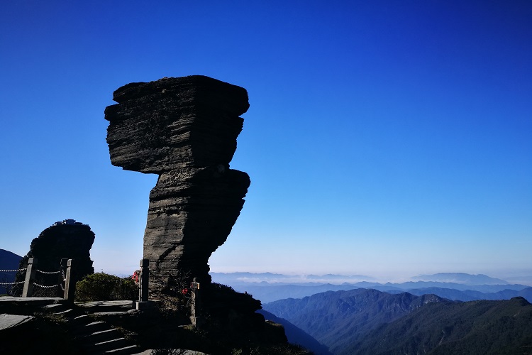 石阶天梯·贵州旅游铜仁梵净山 镇远古镇纯玩2日游-含车餐导游酒店