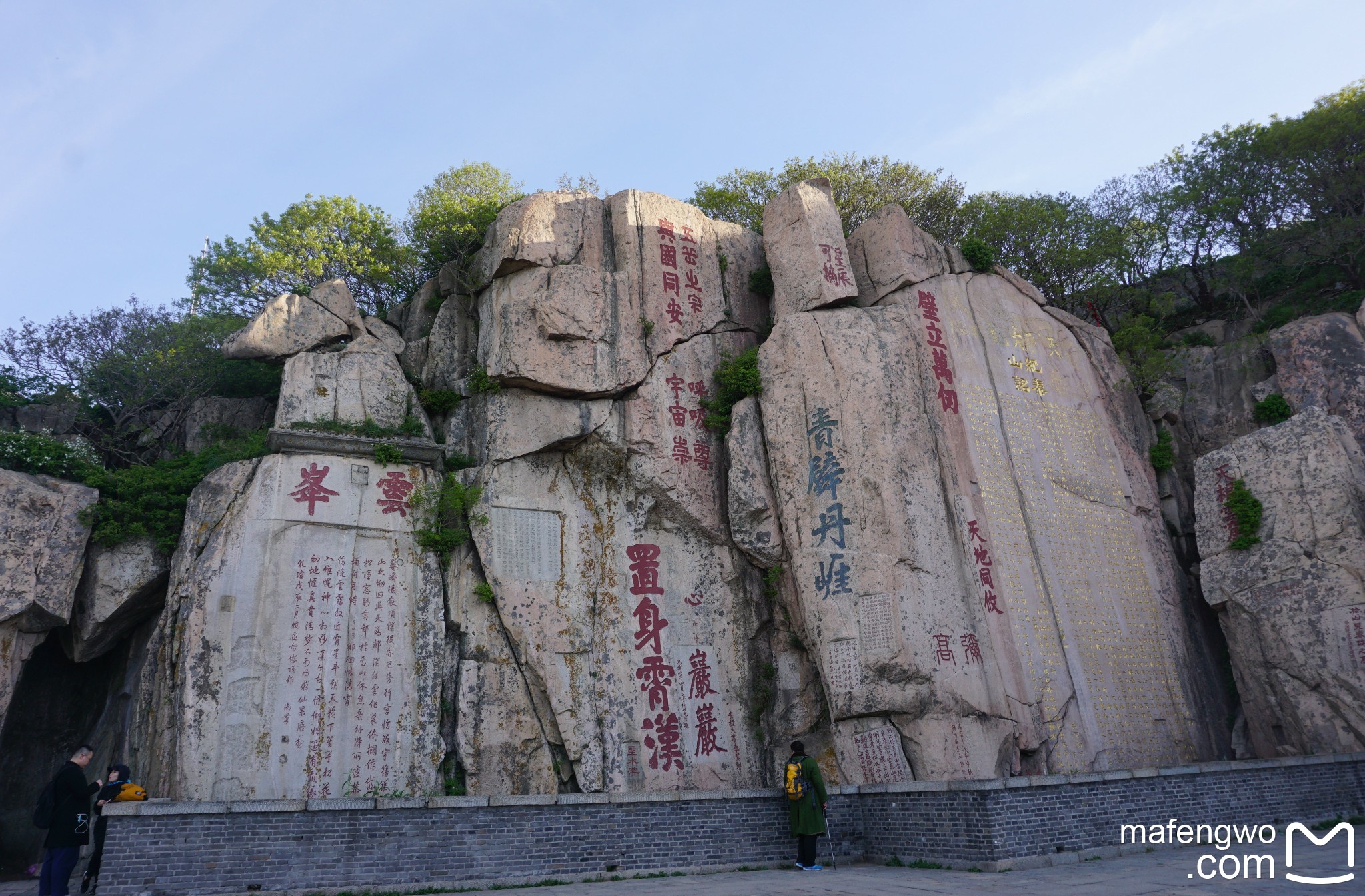 山东四日行之二:泰山上(赏泰山四大奇观——日落又日出,云海衬花海)